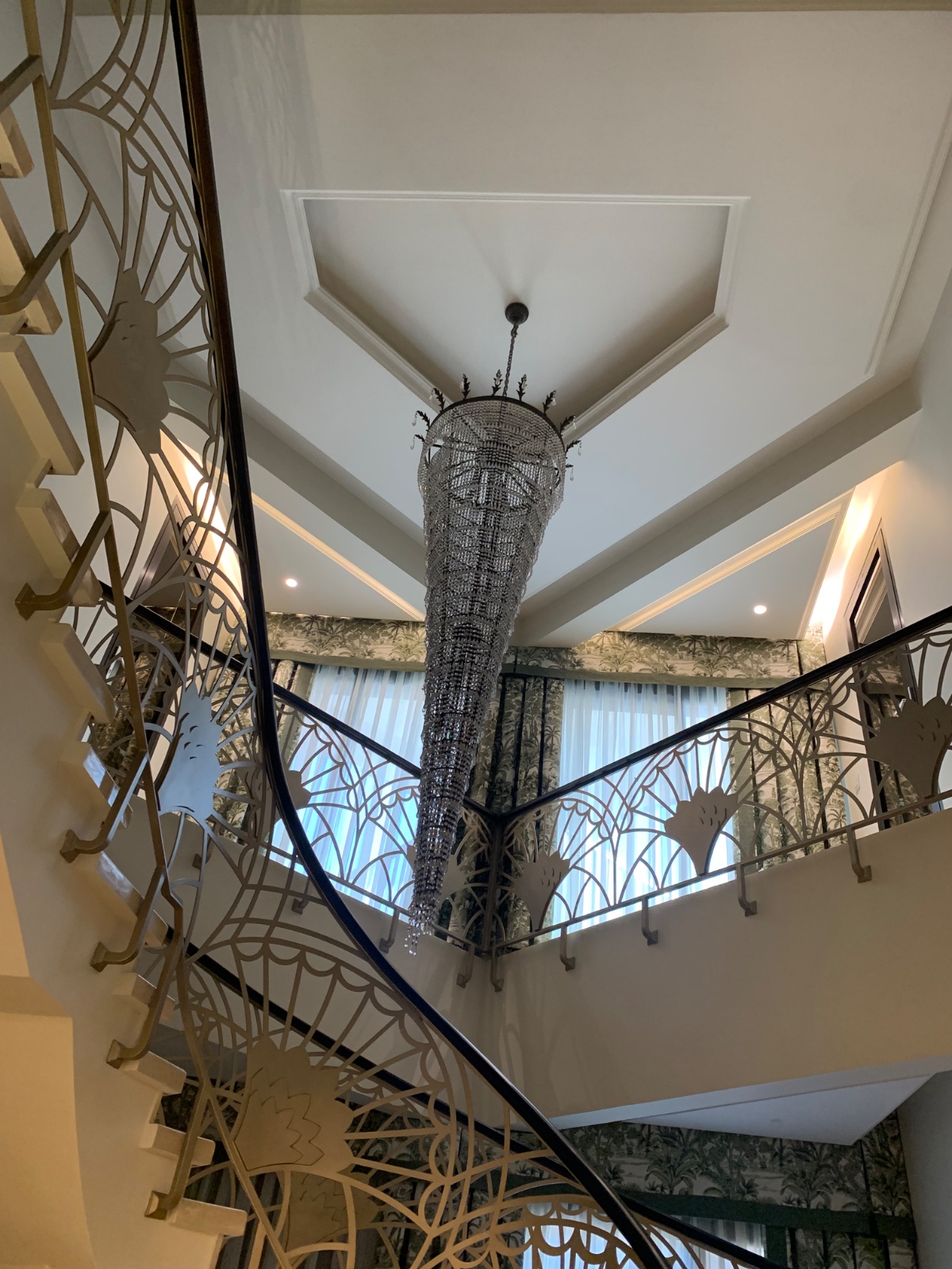 gallery grid image